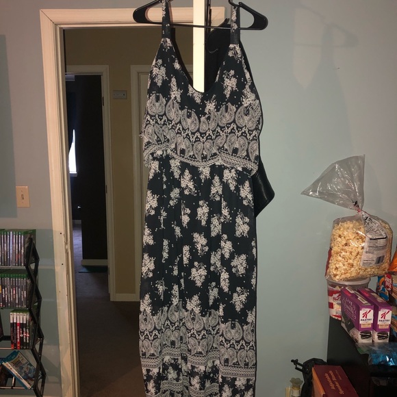 Dresd - Picture 1 of 2